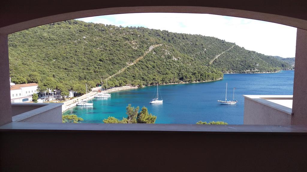 Apartments Ladesta Lastovo Quarto foto