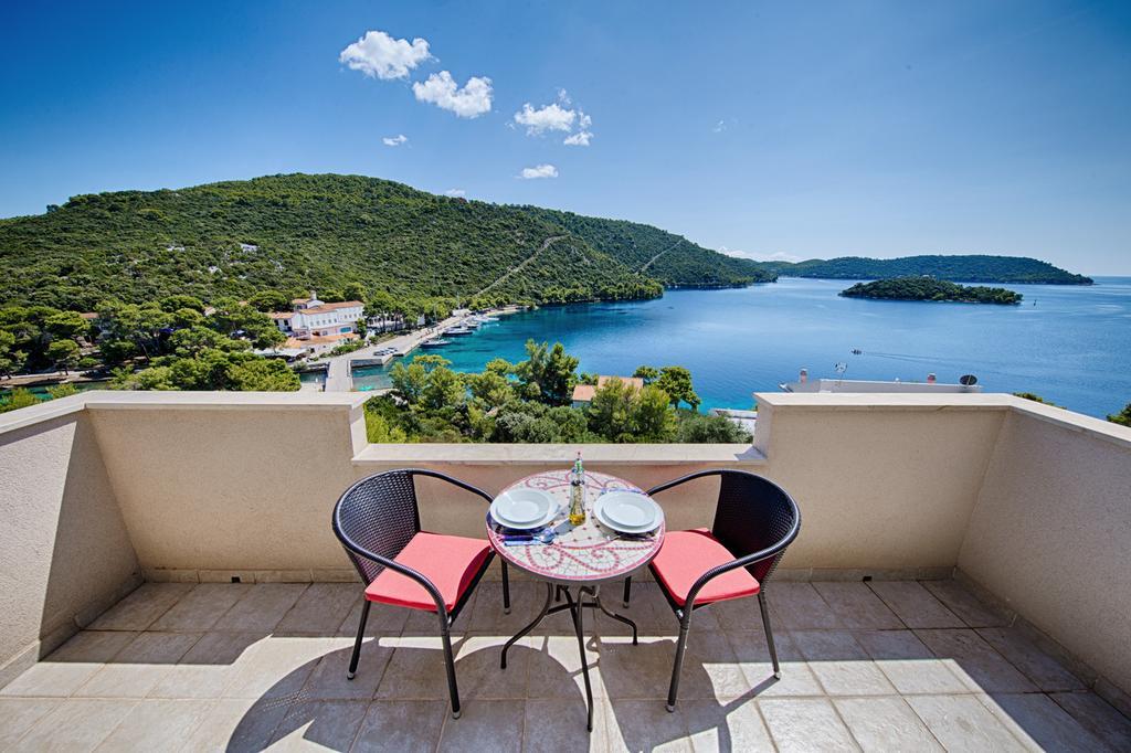 Apartments Ladesta Lastovo Quarto foto